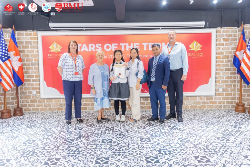 សូមអបអរសាទរសិស្សវិទ្យាល័យអន្តរជាតិទាំង៤០រូបដែលបញ្ចប់វគ្គសិក្សានៅសាលា Cempaka នាប្រទេសម៉ាឡេុសុី