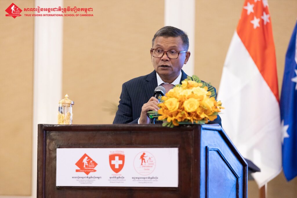 សាលារៀនអន្តរជាតិទ្រូវីហ្សិនកម្ពុជាមានកិត្តិយសដ៏ឧត្តុង្គឧត្តមបំផុត និងសូមគោរពអរគុណដ៏ជ្រាលជ្រៅបំផុតចំពោះឯកឧត្តមបណ្ឌិតសភាចារ្យ ហង់ជួន ណារ៉ុន ឧបនាយករដ្ឋមន្ត្រី រដ្ឋមន្រ្ដីក្រសួងអប់រំ យុវជន និងកីឡា សាលារៀនអន្តរជាតិទ្រូវីហ្សិនកម្ពុជាមានកិត្តិយសដ៏ឧត្តុង្គឧត្តមបំផុត និងសូមគោរពអរគុណដ៏ជ្រាលជ្រៅបំផុតចំពោះឯកឧត្តមបណ្ឌិតសភាចារ្យ ហង់ជួន ណារ៉ុន ឧបនាយករដ្ឋមន្ត្រី រដ្ឋមន្រ្ដីក្រសួងអប់រំ យុវជន និងកីឡា