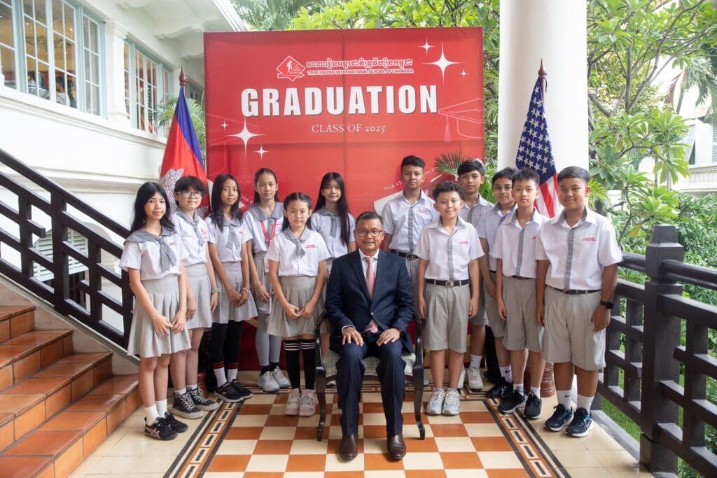 សាលារៀនអន្តរជាតិទ្រូវីហ្សិនកម្ពុជាមានកិត្តិយសដ៏ឧត្តុង្គឧត្តមបំផុត និងសូមគោរពអរគុណដ៏ជ្រាលជ្រៅបំផុតចំពោះឯកឧត្តមបណ្ឌិតសភាចារ្យ ហង់ជួន ណារ៉ុន ឧបនាយករដ្ឋមន្ត្រី រដ្ឋមន្រ្ដីក្រសួងអប់រំ យុវជន និងកីឡា សាលារៀនអន្តរជាតិទ្រូវីហ្សិនកម្ពុជាមានកិត្តិយសដ៏ឧត្តុង្គឧត្តមបំផុត និងសូមគោរពអរគុណដ៏ជ្រាលជ្រៅបំផុតចំពោះឯកឧត្តមបណ្ឌិតសភាចារ្យ ហង់ជួន ណារ៉ុន ឧបនាយករដ្ឋមន្ត្រី រដ្ឋមន្រ្ដីក្រសួងអប់រំ យុវជន និងកីឡា