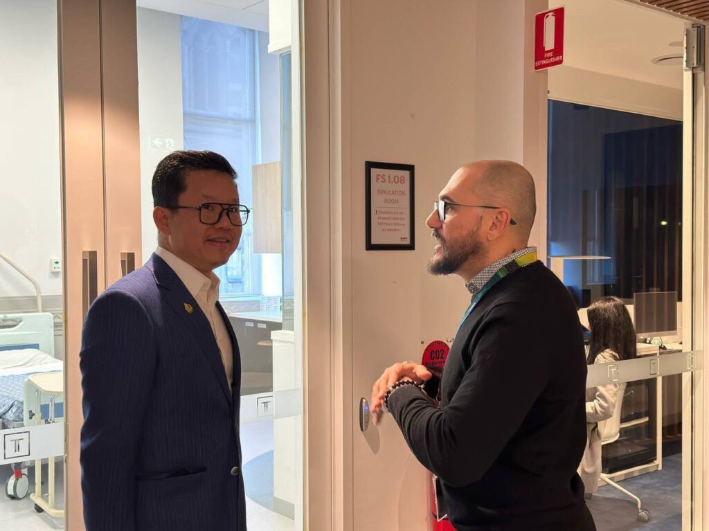 Dr. Seng Bona, Chairman of True VISIONS paid an official visit to Torrens University Australia in Melbourne, Australia.June 2025