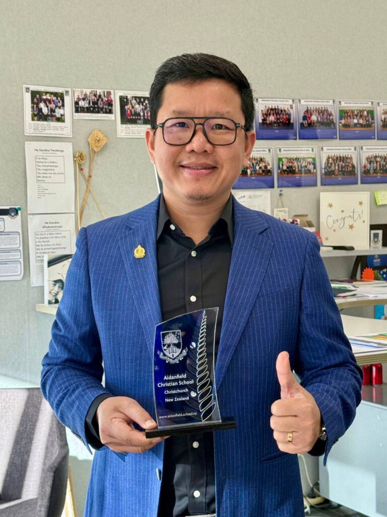 Dr. Seng Bona, Chairman of True VISIONS, had the honor of meeting with Mr. Mark Richardson, Principal of Aidenfield Christian School, to discuss the exchange of students. It is also worth noting that Aidenfield School and True VISIONS are partner schools that have been exchanging students to study in New Zealand since 2018.
June 2025