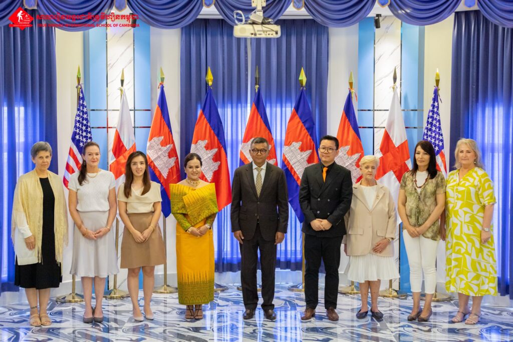 ពិធីសម្ពោធអគារសិក្សានៃសាលារៀនអន្តរជាតិទ្រូវីហ្សិនកម្ពុជា សាខាវត្តទួល ក្នុងខណ្ឌឫស្សីកែវ (True VISIONS International School of Cambodia)