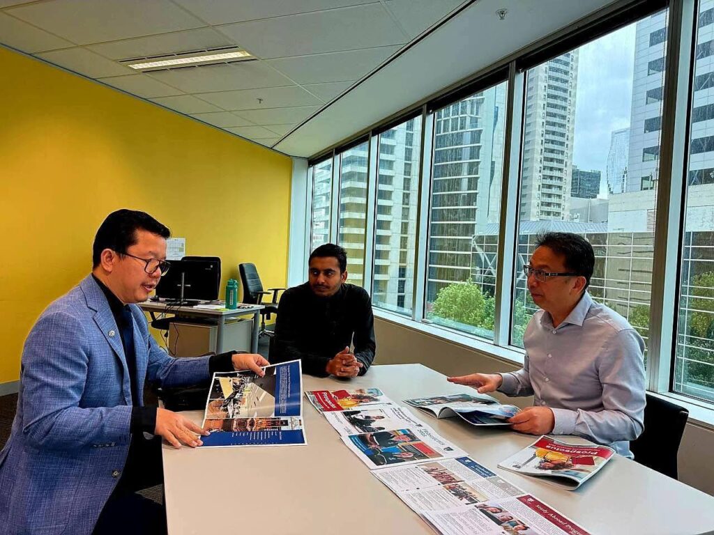 ប្រធានក្រុមប្រឹក្សាភិបាលទ្រូវីហ្សិនគ្រុប