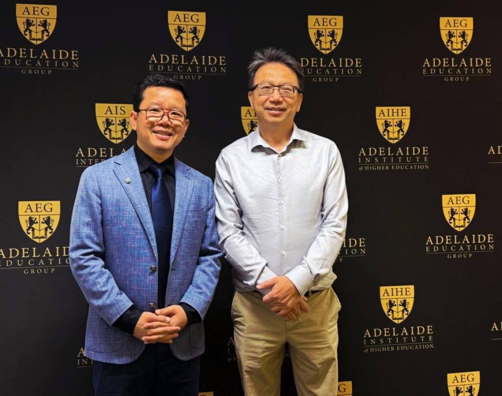 ប្រធានក្រុមប្រឹក្សាភិបាលទ្រូវីហ្សិនគ្រុប